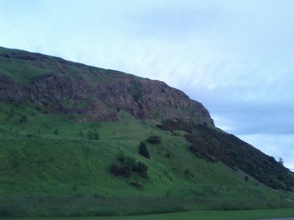 hollyrood park hill